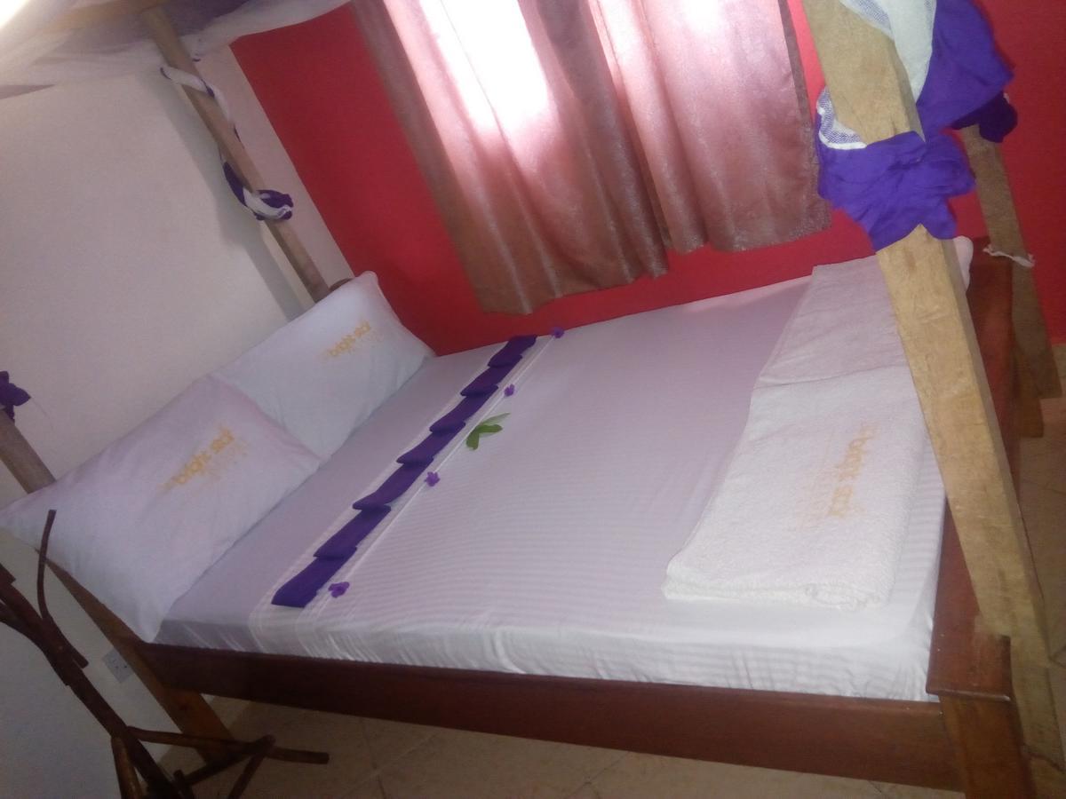 The Bright Star Resort Diani Beach Esterno foto