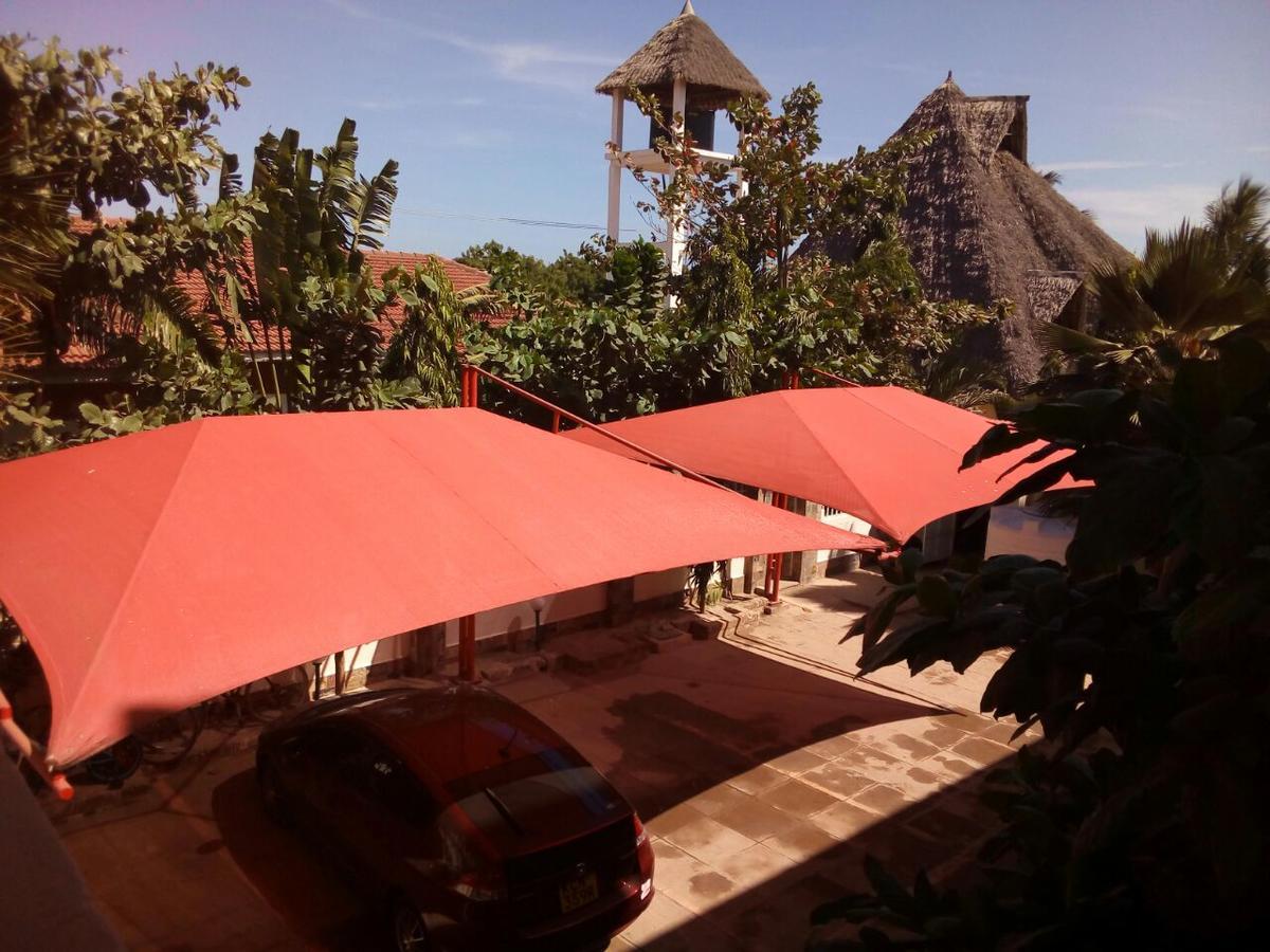 The Bright Star Resort Diani Beach Esterno foto
