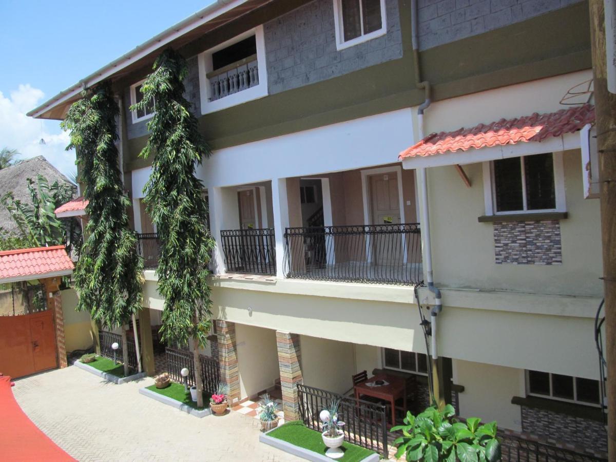 The Bright Star Resort Diani Beach Esterno foto